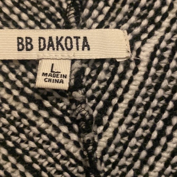 BB DAKOTA x REVOLVE Mayer Chevron Striped Cable Knit Open Front Cardigan Large - Picture 7 of 8